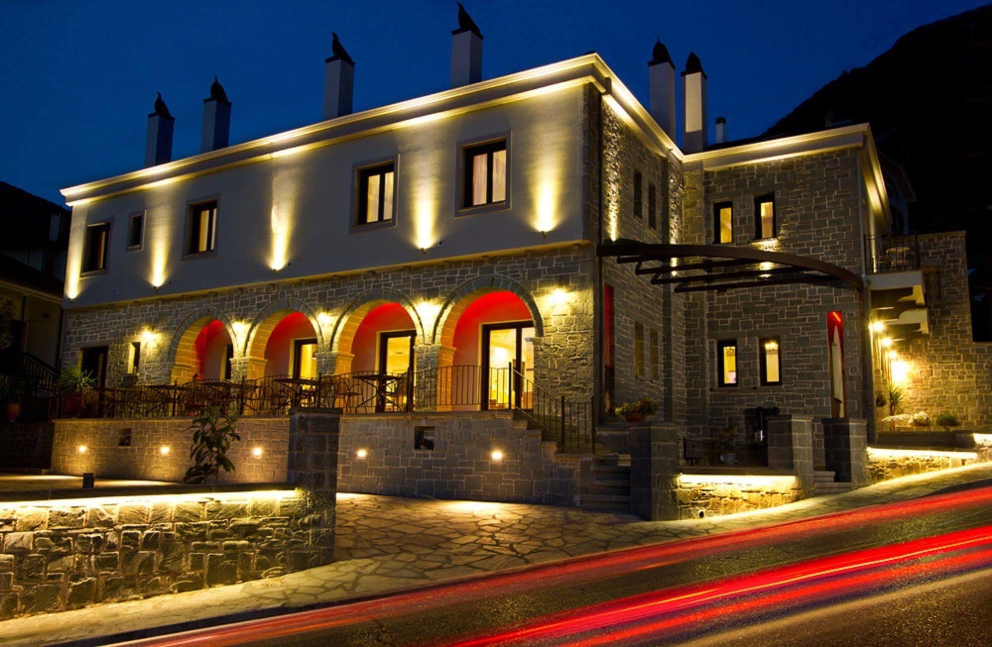 Hotel Rodovoli Konitsa Exteriör bild